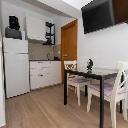 Charming Apartments Duce Omiš Buitenkant foto